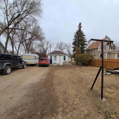 Moose Jaw House for Rent - 713 Hochelaga Street E