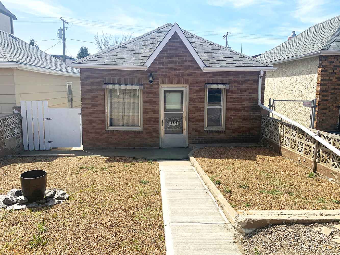 163 Ominica st west moose jaw house rental