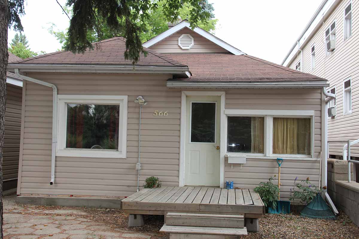 566 hochelaga moose jaw