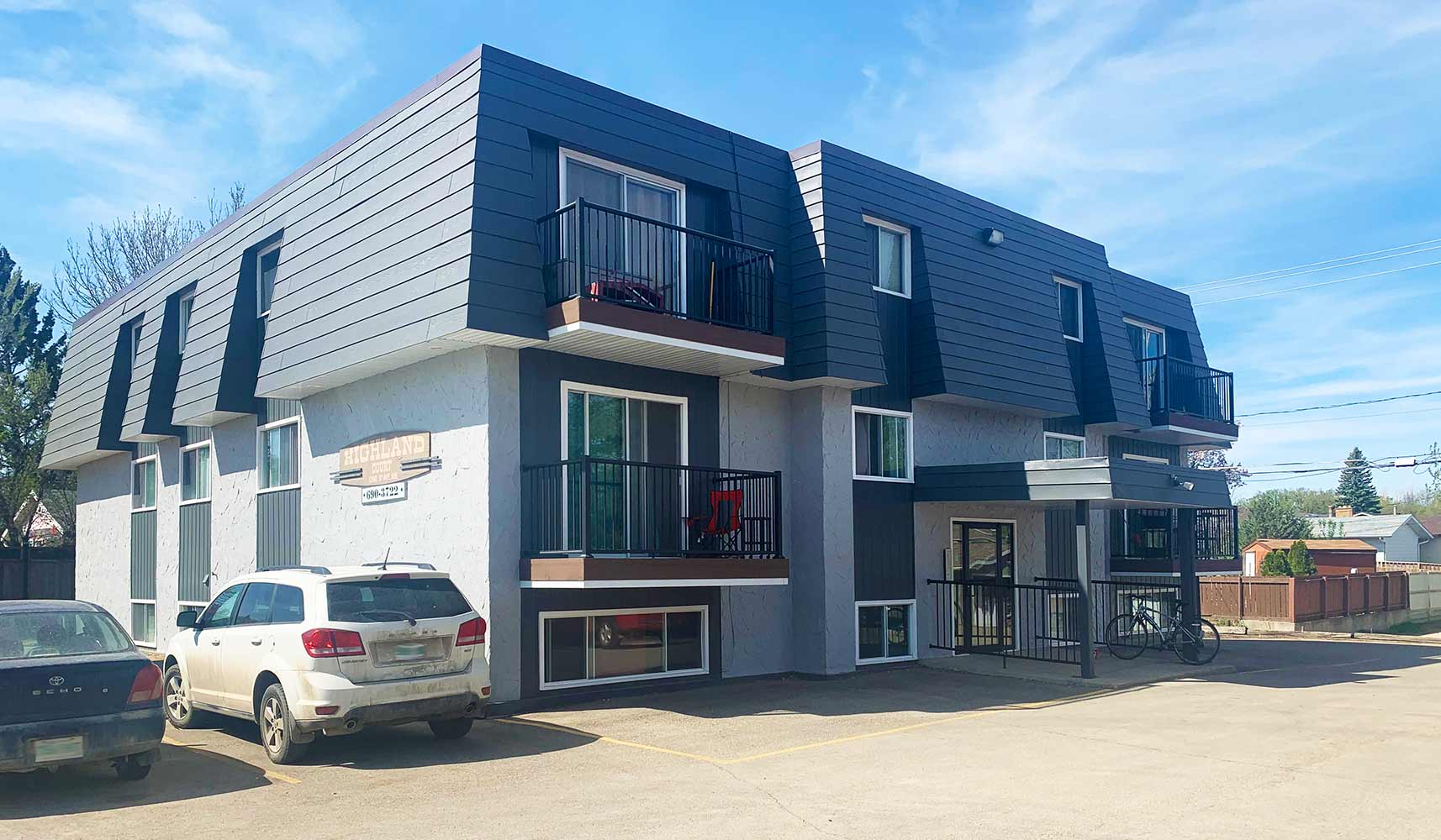 Highland Courts 1380 9th ave NW moose jaw apartment rental 1