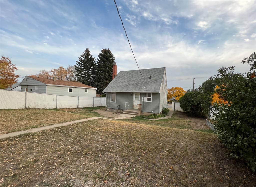 house rental 6780caribou st w moose jaw 22
