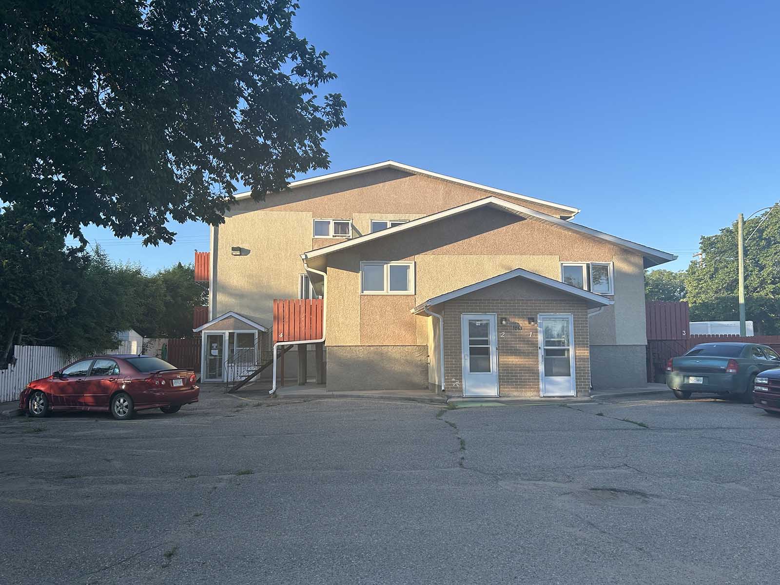 moose jaw apartments rental Unit 17 1063 Coteau st w 02