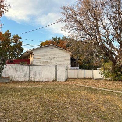 678 Caribou St W - Moose Jaw - House for Rent