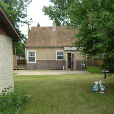 746 - 746-Caribou-Street-W-Moose-Jaw-Home-Rental-3