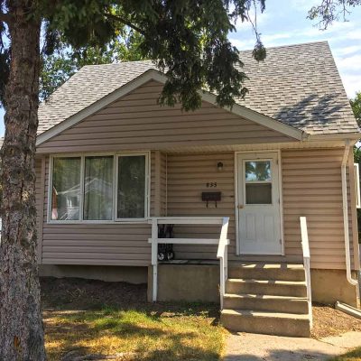 835 6th Ave North West Moose Jaw Home Rental