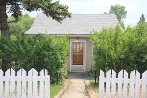 955 - 955-Hochelega-moose-jaw-home-rental